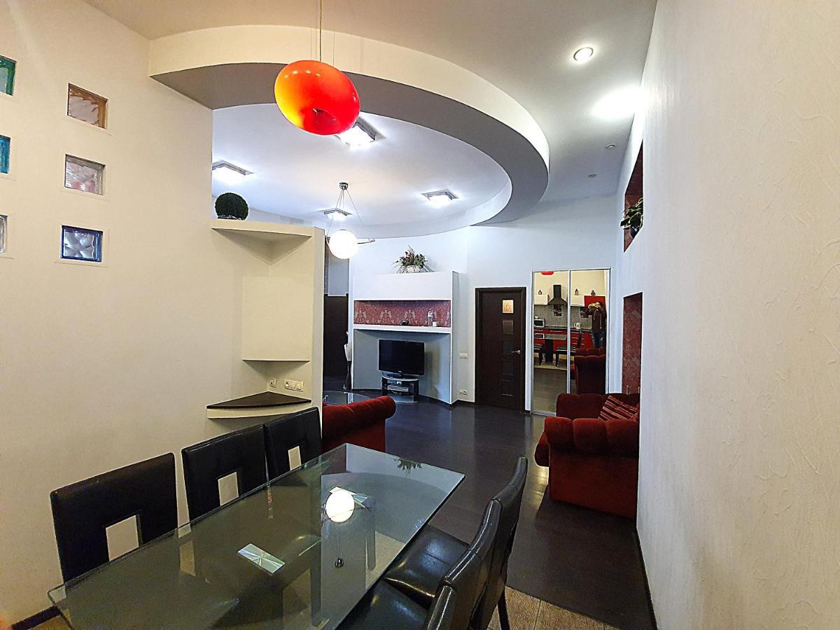 Inn Home Apartments - Pechersk Area Kyiv Exterior photo
